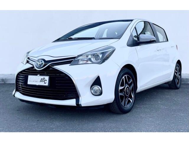 TOYOTA YARIS 1.5 Hybrid 75 CV 5 porte ADATTA A NEOPATENTATI