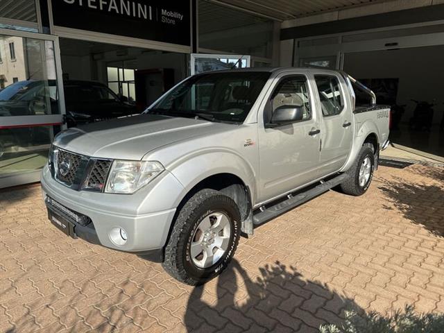 NISSAN NAVARA 2.5 dCi 4 porte Double Cab SE