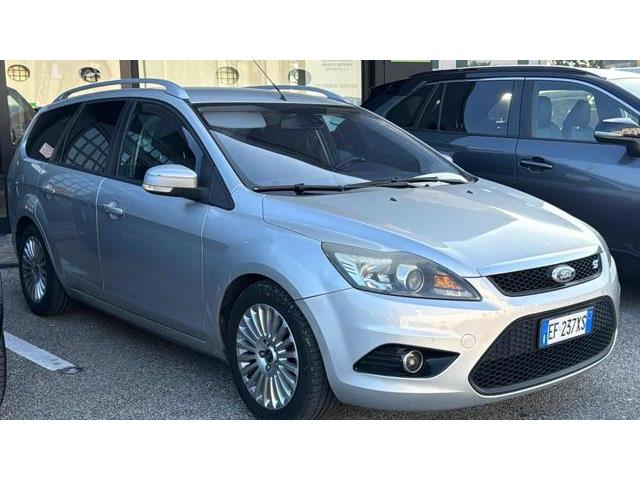 FORD FOCUS 1.6 benzina/GPL Bellissima Pronta per Consegna