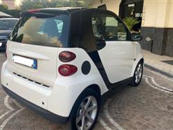 SMART Fortwo 1000 52 kW MHD coupÃ© passion