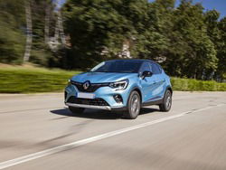 RENAULT NUOVO CAPTUR HYBRID Captur Full Hybrid E-Tech 145 CV Intens