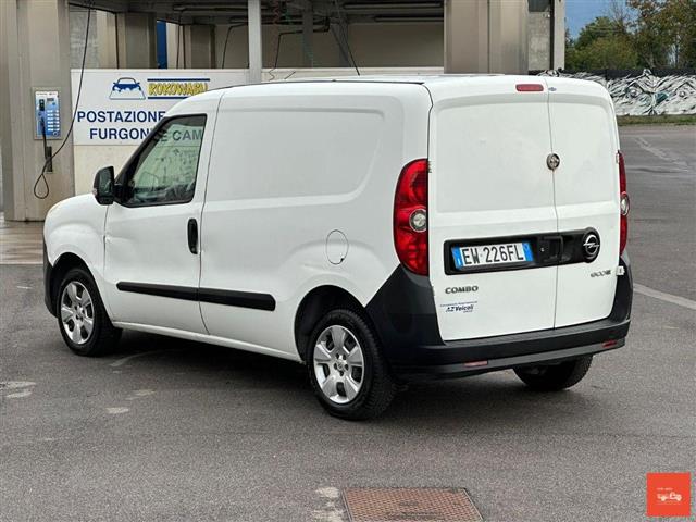 OPEL COMBO Life 1.5D 130 CV S&S AT8 Edition Plus N1