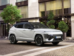 HYUNDAI NEW KONA ELECTRIC NEW KONA EV EXCLUSIVE 64,8 KWH+HP+TP