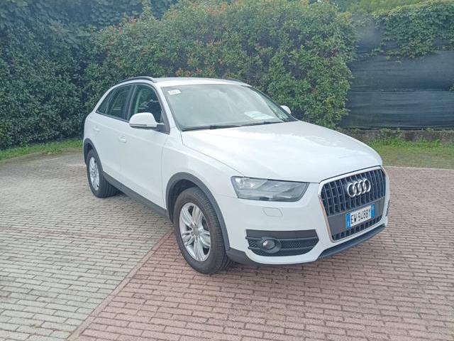 AUDI Q3 2.0 TDI 140 CV Business