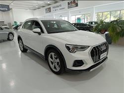 AUDI Q3 35 TDI S tronic Business Advanced