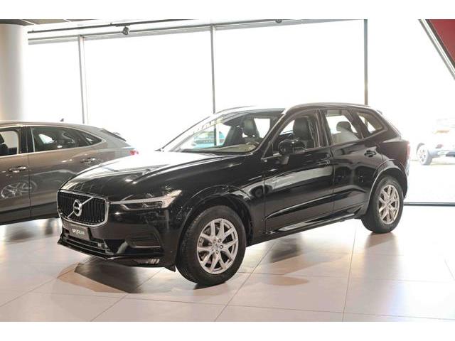 VOLVO XC60 B4 (d) AWD Geartronic Business Plus