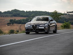 ALFA ROMEO GIULIA 2.2 Turbodiesel 210 CV AT8 AWD Q4 Sprint