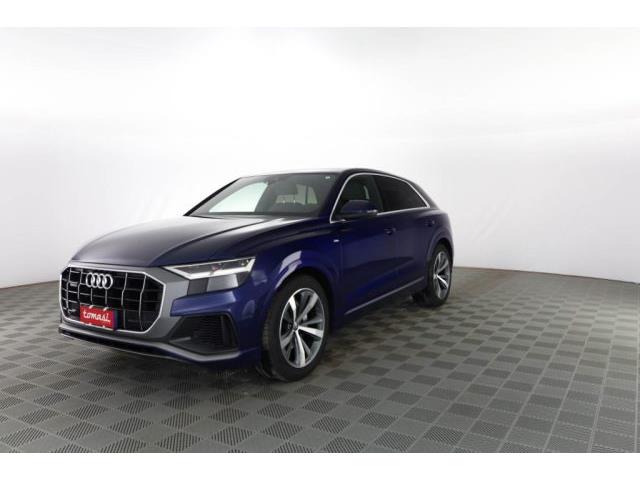 AUDI Q8 45 TDI quattro tiptronic Sport