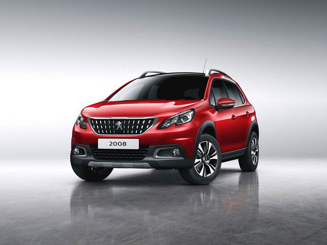 PEUGEOT 2008 (2013) BlueHDi 120 S&S Allure