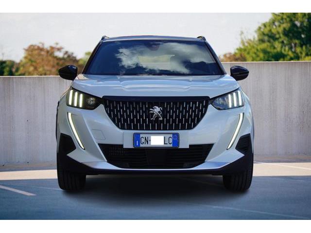 PEUGEOT 2008 BlueHDi 130 S&S EAT8 GT