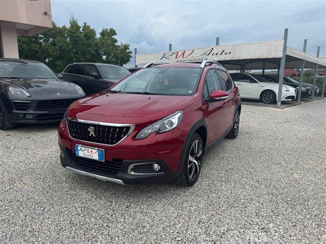 PEUGEOT 2008 BlueHDi 100 Allure