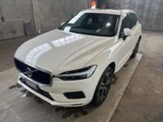 VOLVO XC60 B4 (d) AWD Geartronic Momentum