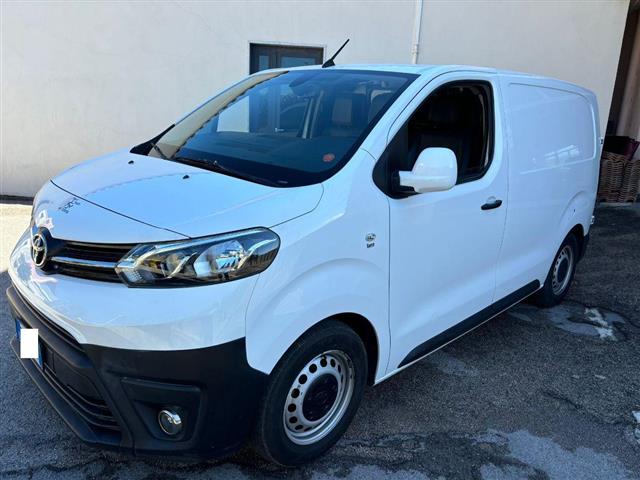 TOYOTA Proace Verso 1.6D L0 D Executive