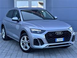 AUDI Q5 40 TDI quattro S tronic S line