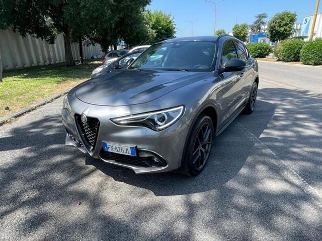 ALFA ROMEO Stelvio 2.2 t Business Q4 190cv auto my19