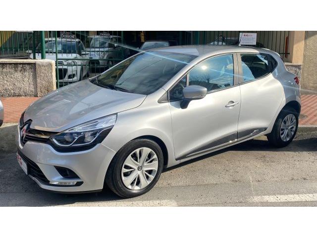 RENAULT CLIO TCe 12V 75 CV 5 porte Business