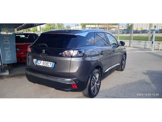 PEUGEOT 3008 BlueHDi 130 S&S EAT8 Allure