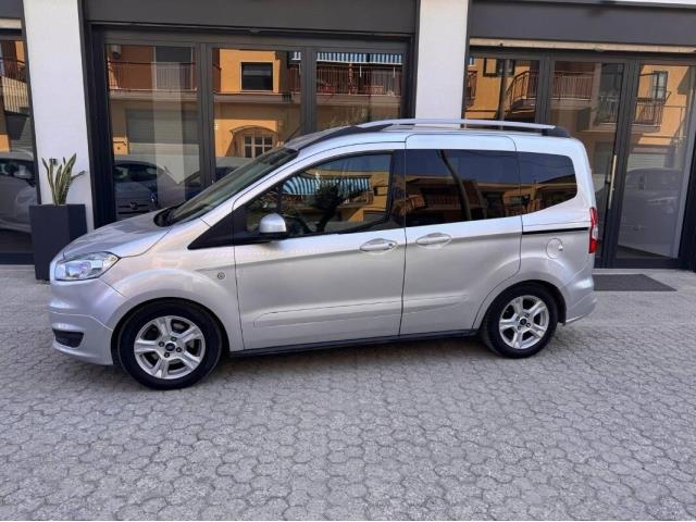 FORD Tourneo Courier Courier 1.5 tdci 75cv plus E6 Tourneo Courier 1.5 TDCI 75 CV Plus N1