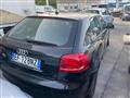 AUDI A3 1.6 TDI 105 CV CR Ambiente