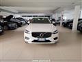 VOLVO XC60 B4 (d) AWD Geartronic Momentum Pro