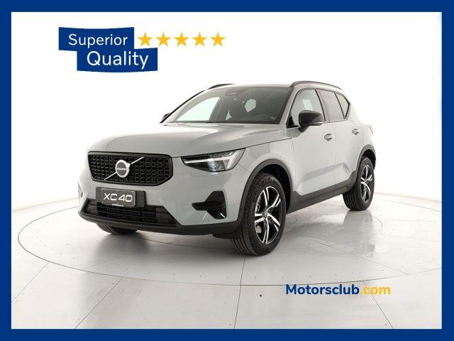 VOLVO XC40 B3 Mild Hybrid automatico Plus Dark - MY25