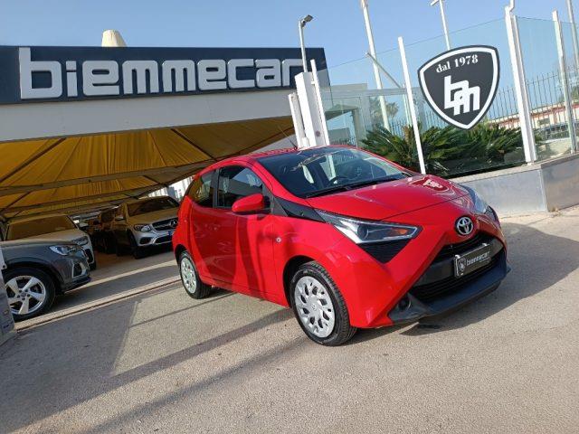 TOYOTA AYGO Connect 1.0 VVT-i 72 CV 5 porte x-clusiv