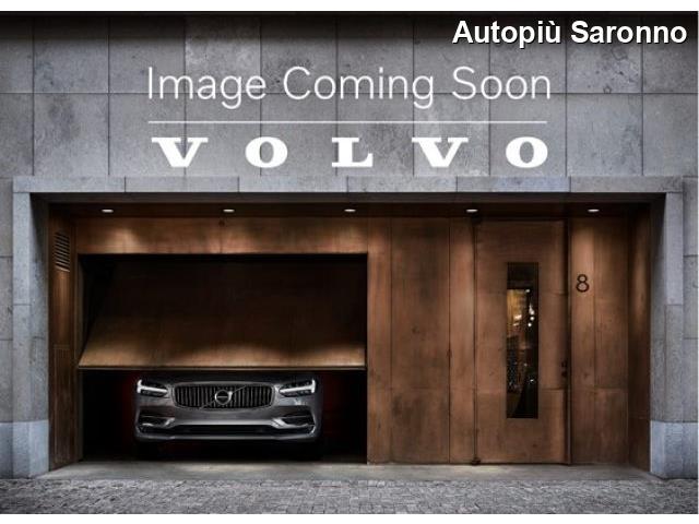 VOLVO XC40 B4 Geartronic Momentum Pro