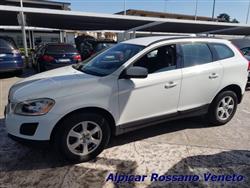 VOLVO XC60 D4 4WD Momentum