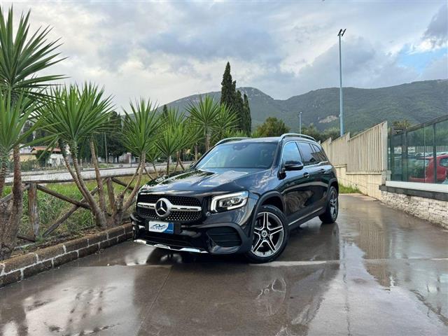 MERCEDES GLB 200 d Automatic Sport