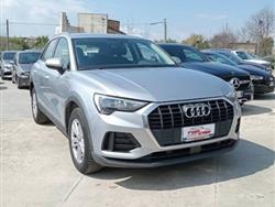 AUDI Q3 35 2.0 tdi Business s-tronic