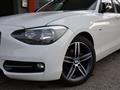 BMW SERIE 1 i 5Porte Sport Automatica C.L 17" Cruise Tel+USB