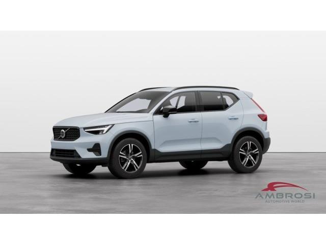 VOLVO XC40 B3 Mild hybrid Benzina Plus Dark