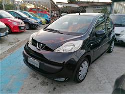 PEUGEOT 107 1.0 68cv 5 PORTE SWEET YEARS