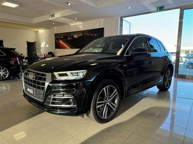 AUDI Q5 40 TDI quattro S tronic S line Plus