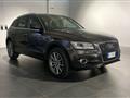 AUDI Q5 2.0 TDI quattro S tronic Business