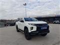 MITSUBISHI L200 Cab VI 2019 L200 d.cab 2.3d Intense 4wd 150cv auto