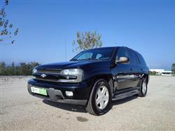 CHEVROLET TRAILBLAZER autocarro