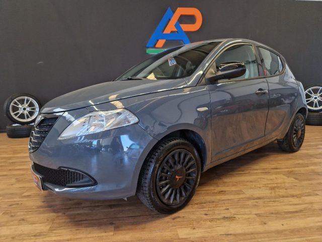 LANCIA YPSILON 1.2 69 CV 5 porte Elle OK NEOPATENTATI