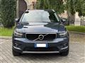 VOLVO XC40 T2 Momentum Pro