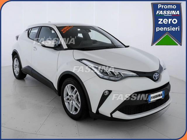 TOYOTA C-HR 1.8 Hybrid E-CVT Business