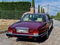 JAGUAR DAIMLER Double Six v12