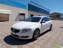 VOLVO V60 (2010) D4 Geartronic Kinetic