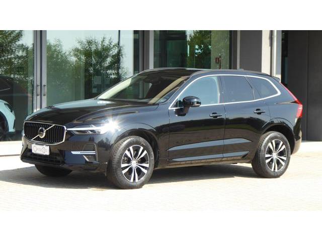 VOLVO XC60 B4 (d) Geartronic Momentum Pro