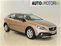 VOLVO V40 CROSS COUNTRY D2 Momentum