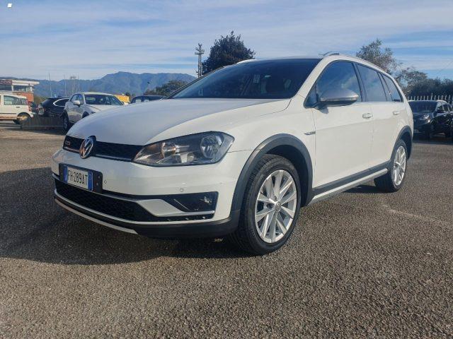 VOLKSWAGEN GOLF Alltrack 1.6 TDI 4MOTION Executive BMT