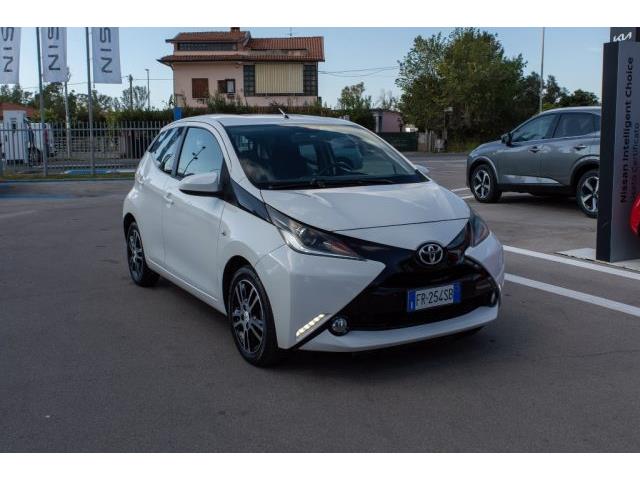 TOYOTA AYGO 1.0 VVT-i 69 CV 5 porte x-play