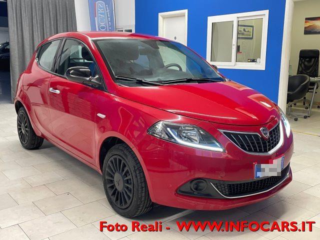 LANCIA YPSILON 1.0 FireFly 5 porte S&S Hybrid Silver