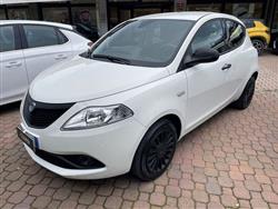 LANCIA YPSILON 1.0 FireFly 5 porte S&S Hybrid Ecochic Silver