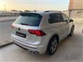 VOLKSWAGEN TIGUAN 2.0 TDI 150 CV SCR DSG R-Line LUCI AMBIENTE