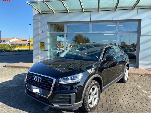 AUDI Q2 35 TDI quattro S tronic Business